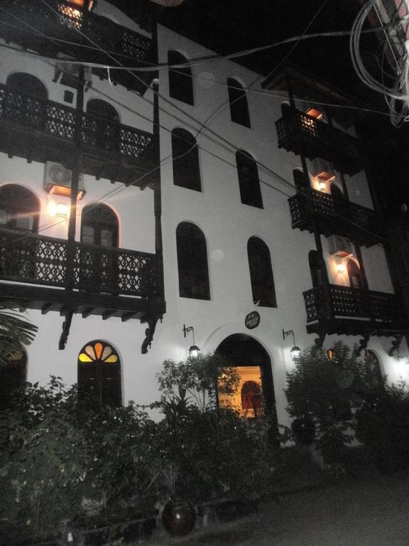 Asmini Palace Hotell 3*